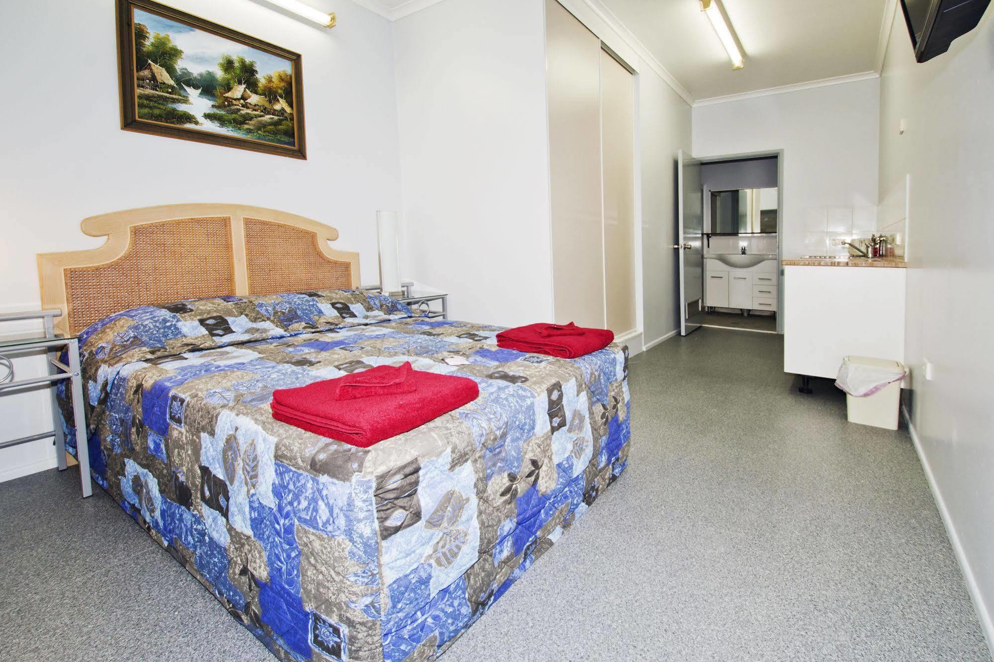 Tropical Lodge Innisfail Luaran gambar